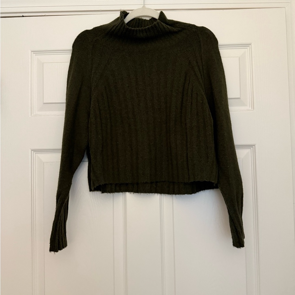 Topshop Forest Green Cropped Sweater Size M Gently Worn